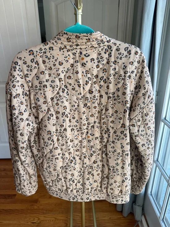 saltwater LUXE Tan Animal Print Quilted Button-Front Jacket - Picture 3 of 3